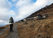 22 Saliamo all'Alpe di mezzo (1536 m)